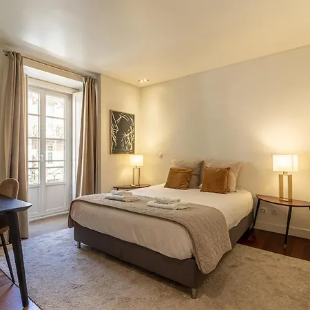 아파트 Exclusive Chiado Deluxe, Elegant & Spacious 3 Br