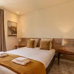 Exclusive Chiado Deluxe, Elegant & Spacious 3 Br شقة Lisboa