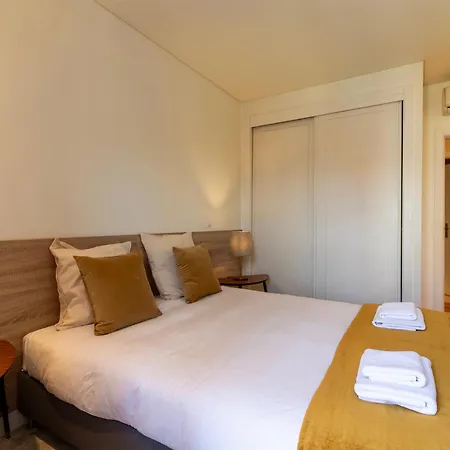 Apartman Exclusive Chiado Deluxe, Elegant & Spacious 3 Br *