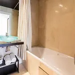 Exclusive Chiado Deluxe, Elegant&spacious 3 Br Apartamento