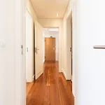 Exclusive Chiado Deluxe, Elegant & Spacious 3 Br Διαμέρισμα